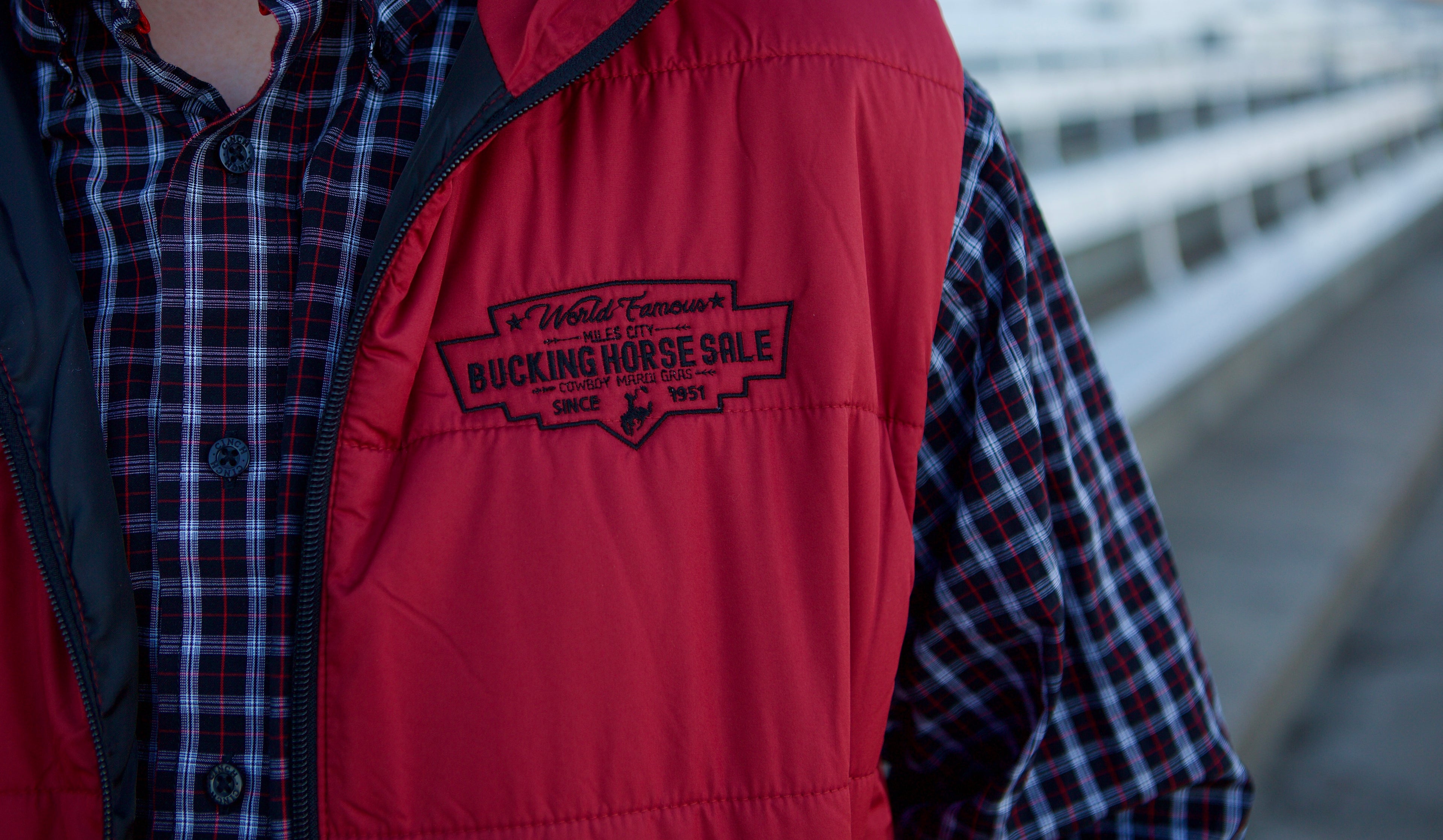 Men's Lightweight Puffer Vest - Burgundy